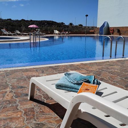 Huebsche Ferienwohnung Mit 2 Schlafzimmern, Pool Und Wlan, Strandnaehe Кальяо-Сальвахе Экстерьер фото