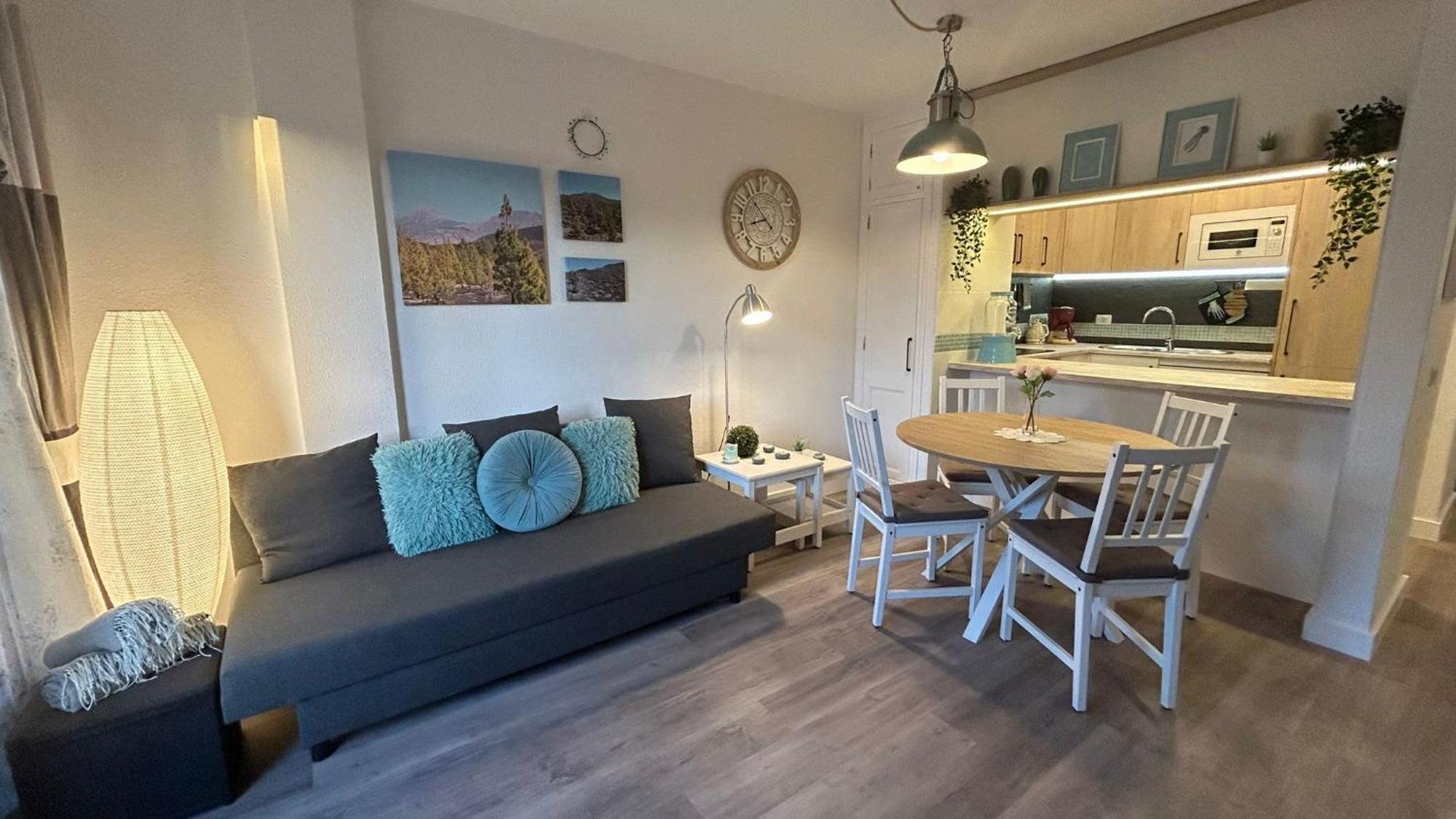 Huebsche Ferienwohnung Mit 2 Schlafzimmern, Pool Und Wlan, Strandnaehe Кальяо-Сальвахе Экстерьер фото